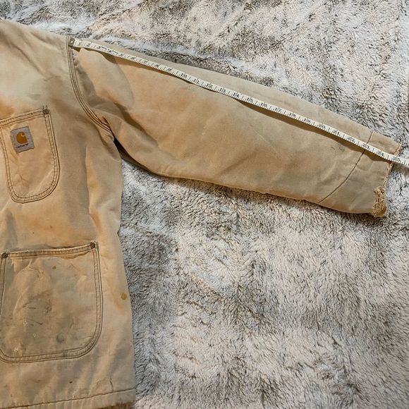 Vintage Distressed Carhartt Blanket Lined Chore Coat. - Picture 15 of 15